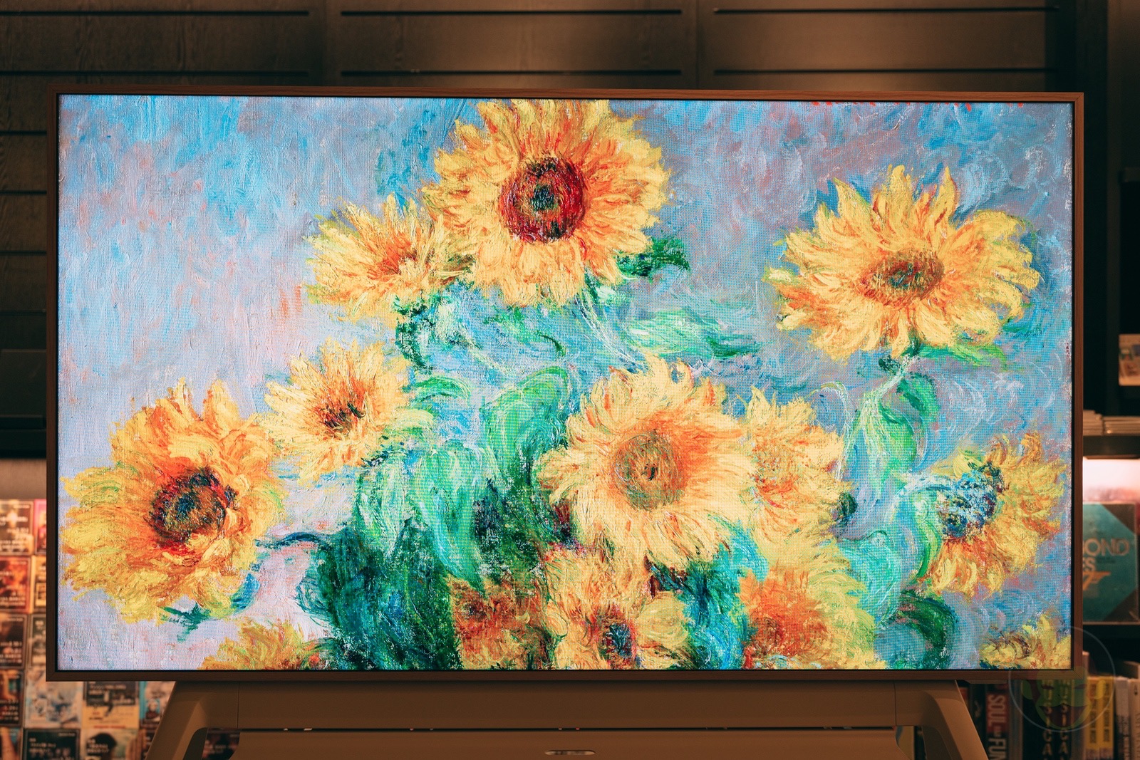 TCL A400 Pro shows beautiful Monet painting. photo by g.O.R.i / gori.me